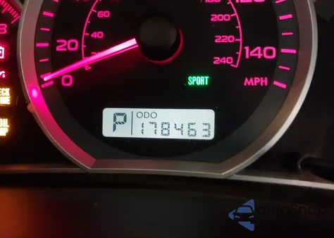 2008 Subaru Impreza 2.5I z USA, uszkodzony, nr VIN JF1GH61658H818467